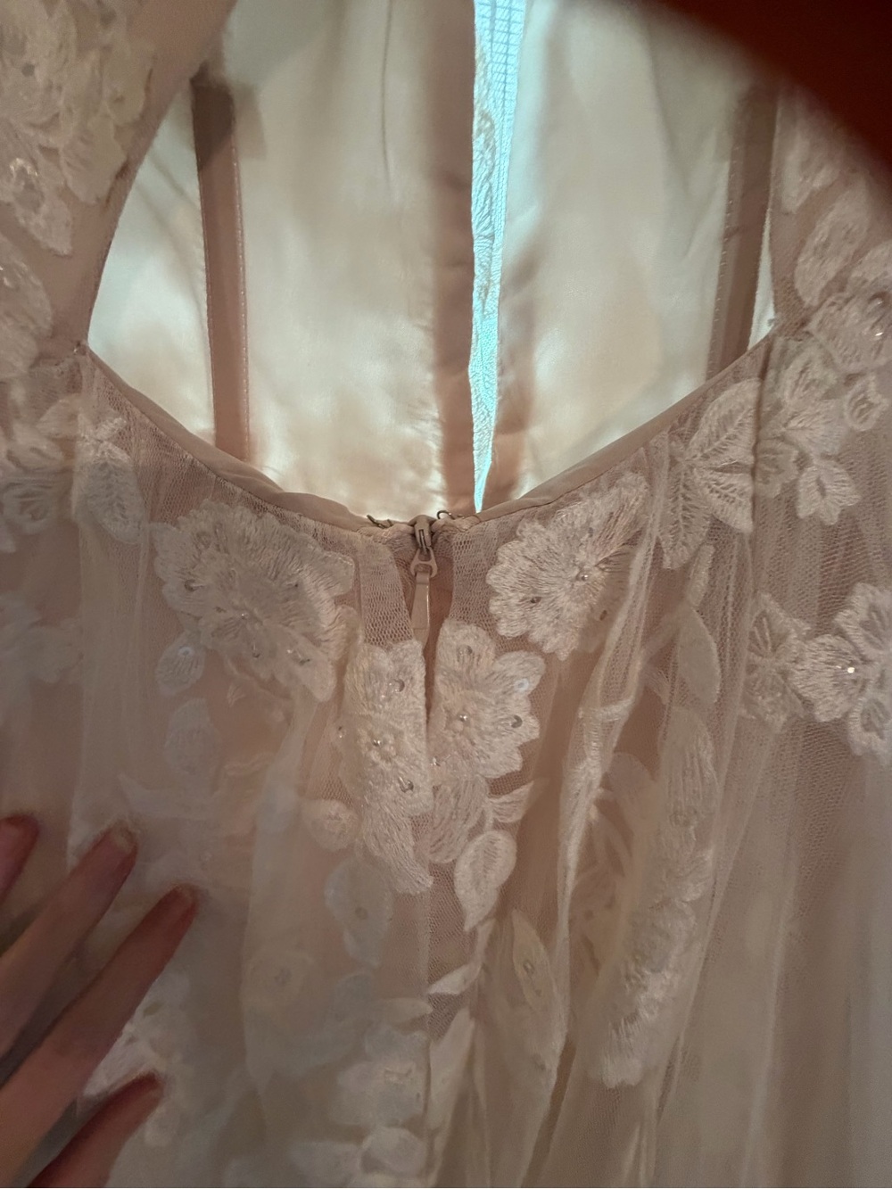 Oleg Cassini Blush and Ivory Lace A-Line Wedding Gown size 14 true to size - Picture 16 of 16